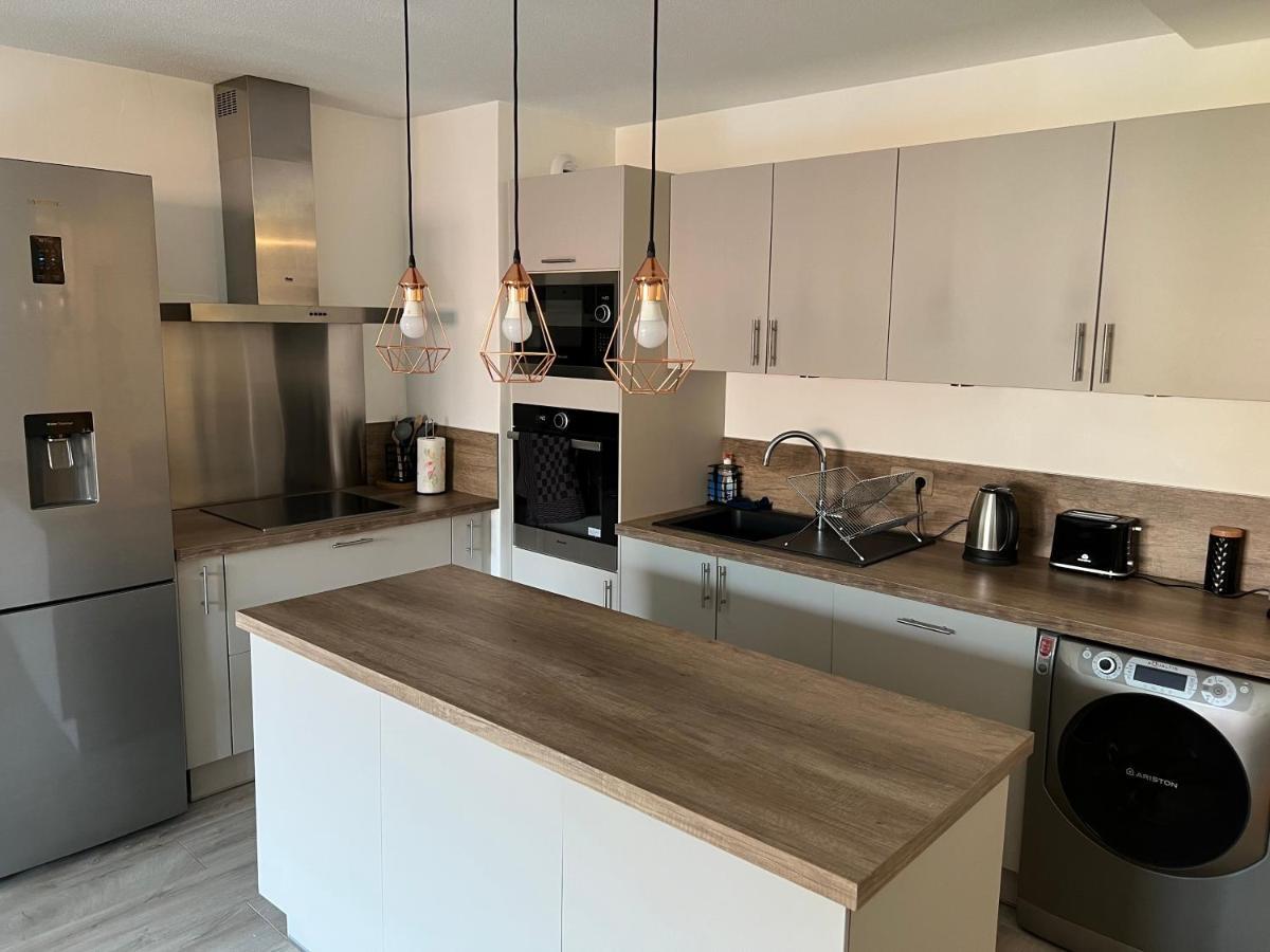 Appartement Entre Lacs, Montagnes Et Stations De Ski Bonneville Εξωτερικό φωτογραφία